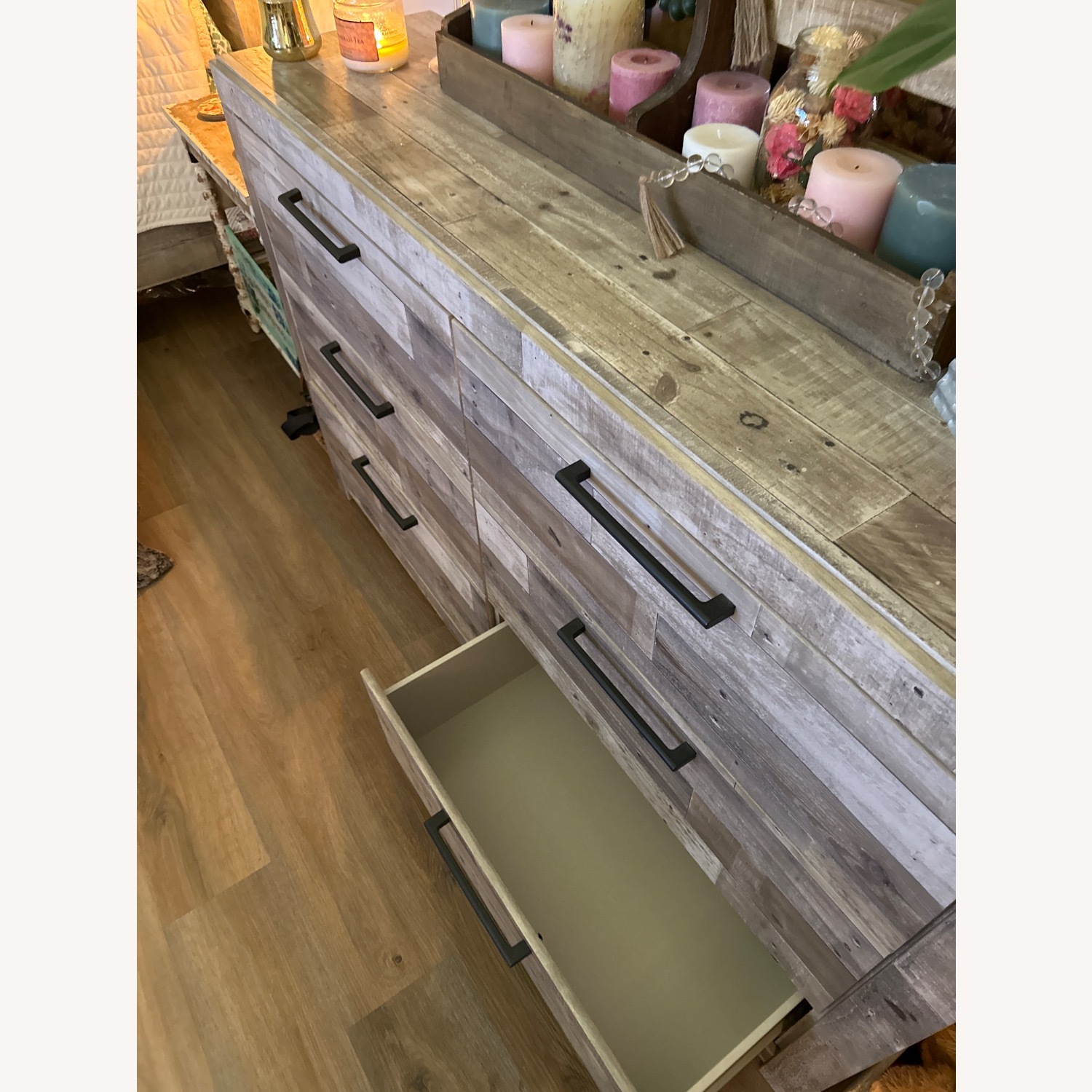 Effie 6 Drawer Dresser - image-4