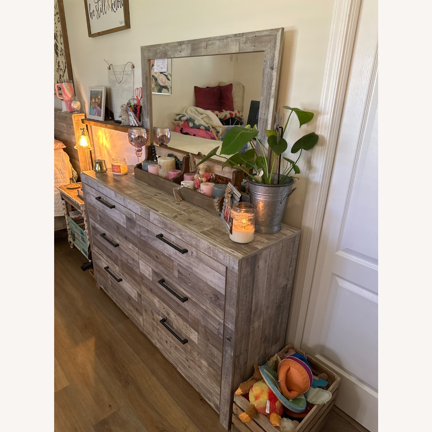 Effie 6 Drawer Dresser - image-3