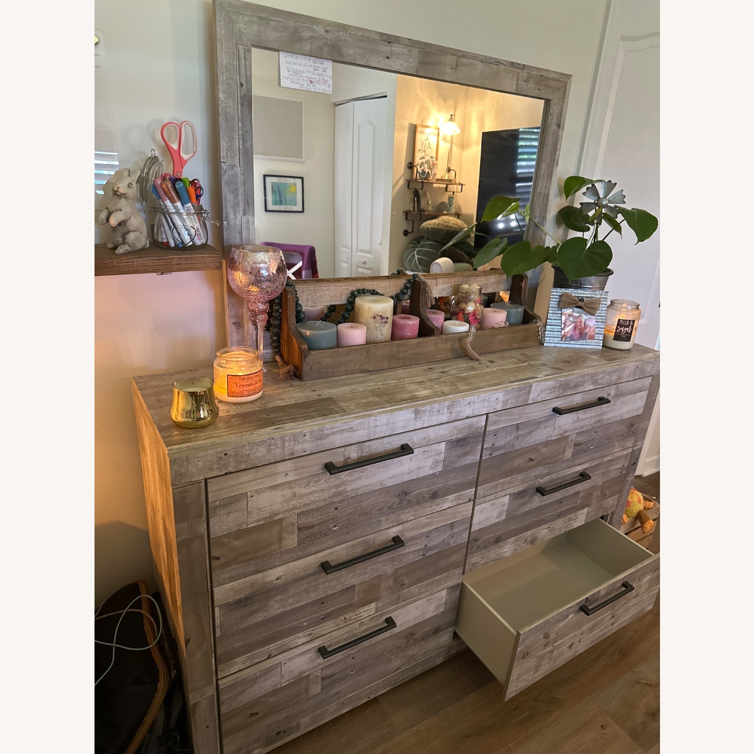 Effie 6 Drawer Dresser - image-5