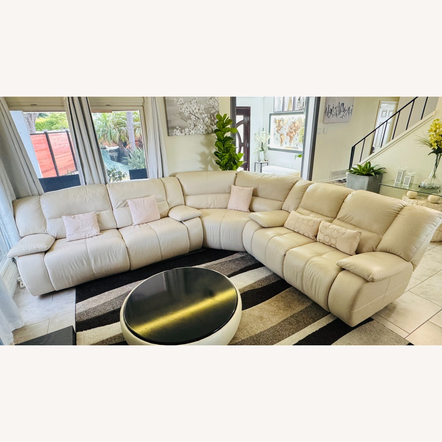 Leggett & Platt Sofa - image-1