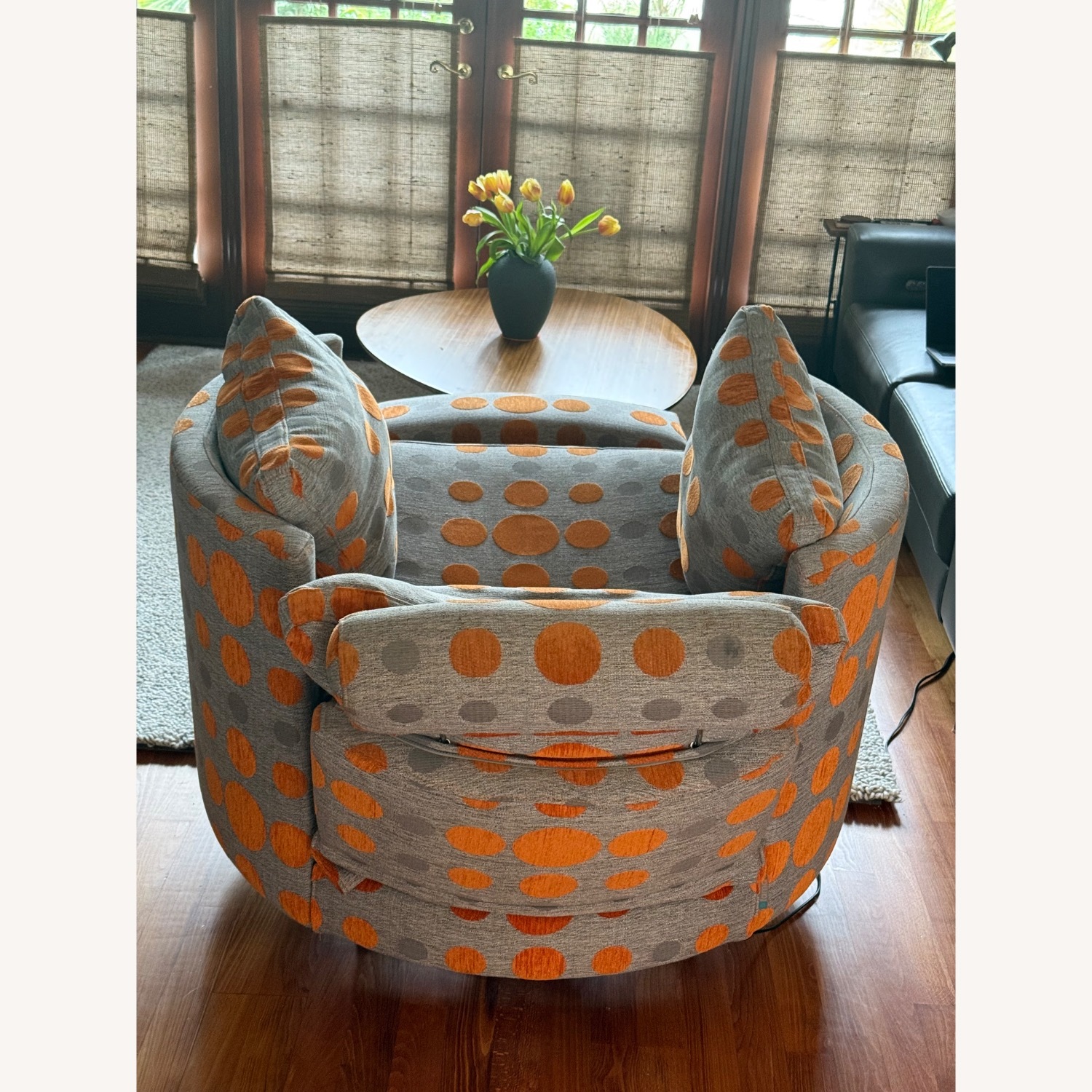 Moon Chair - Electric Recliner by Fama - image-6