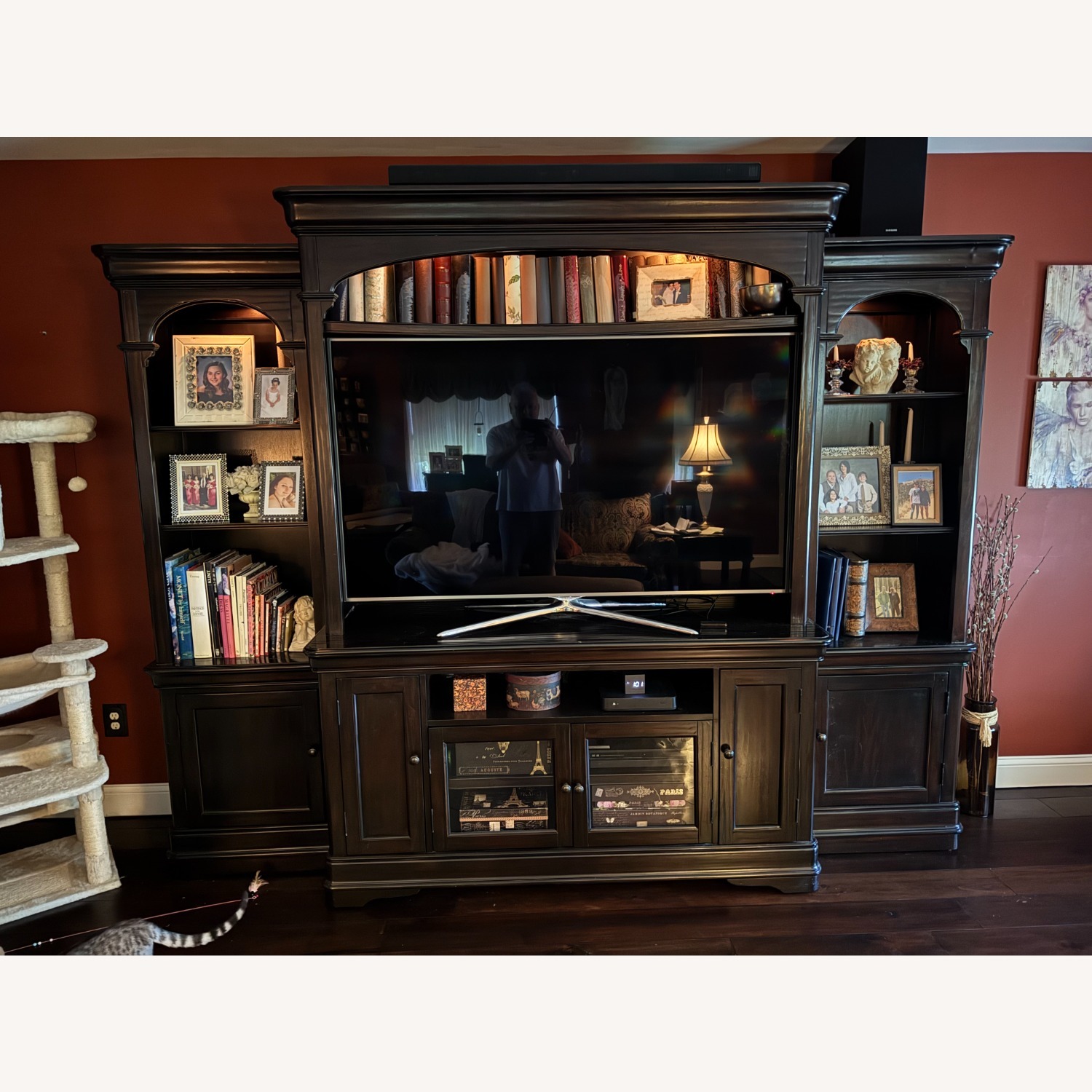 Hooker Furniture Entertainment Unit - image-4