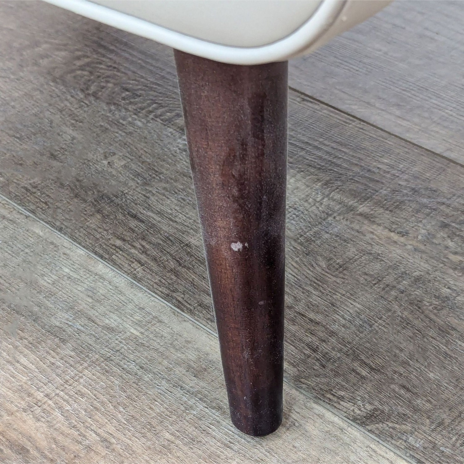 Quinn Mid-Century Modern Leather Chair in Fawn - image-4
