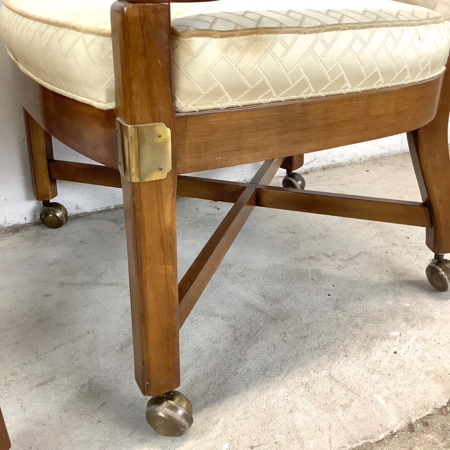 Vintage Game Table With Chairs-5c Set - image-21