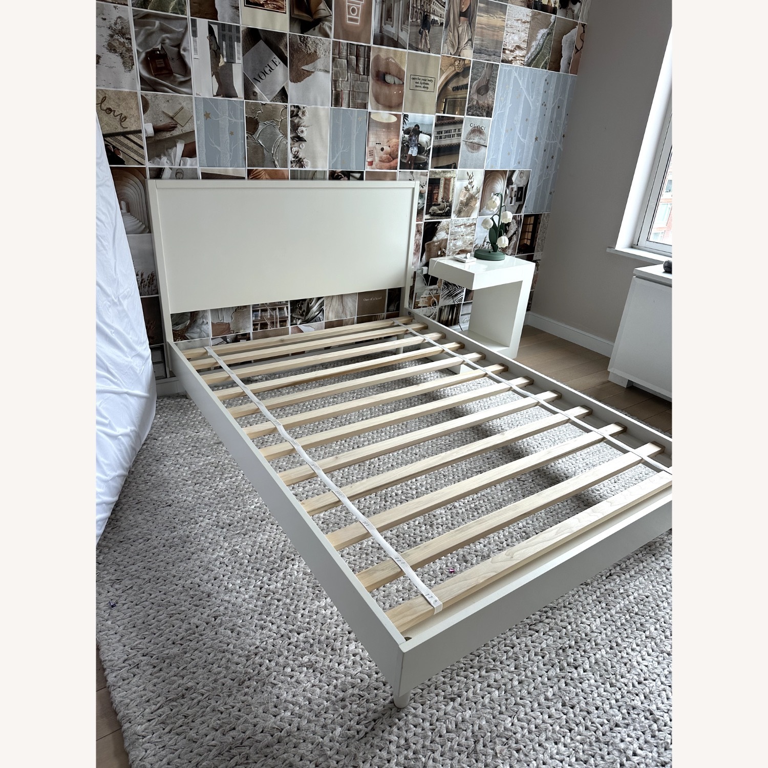 Pottery Barn Nash Bed Double - image-2