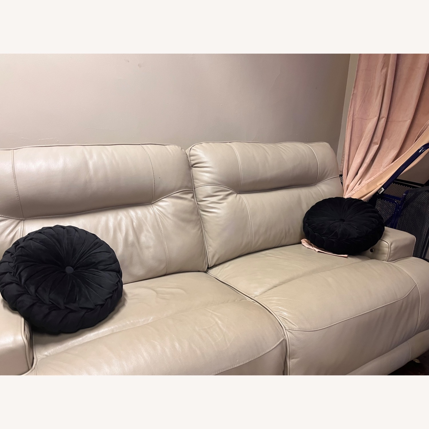 3 piece Leather Sectional with Recliners - image-2