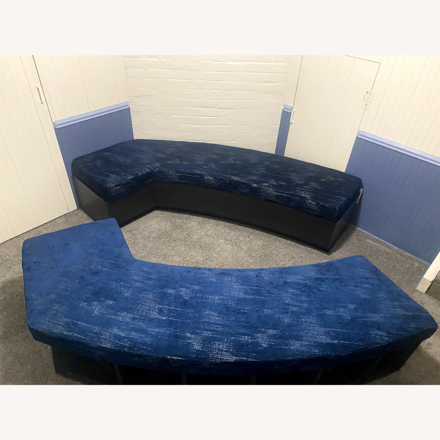 Set of 2 Modular Curved Benches - image-4