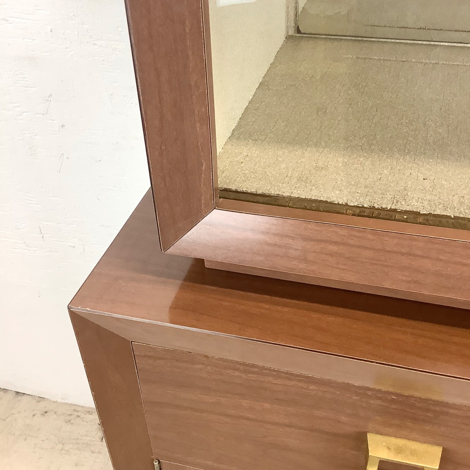 Mid-Century Modern Display Cabinet Credenza - image-16