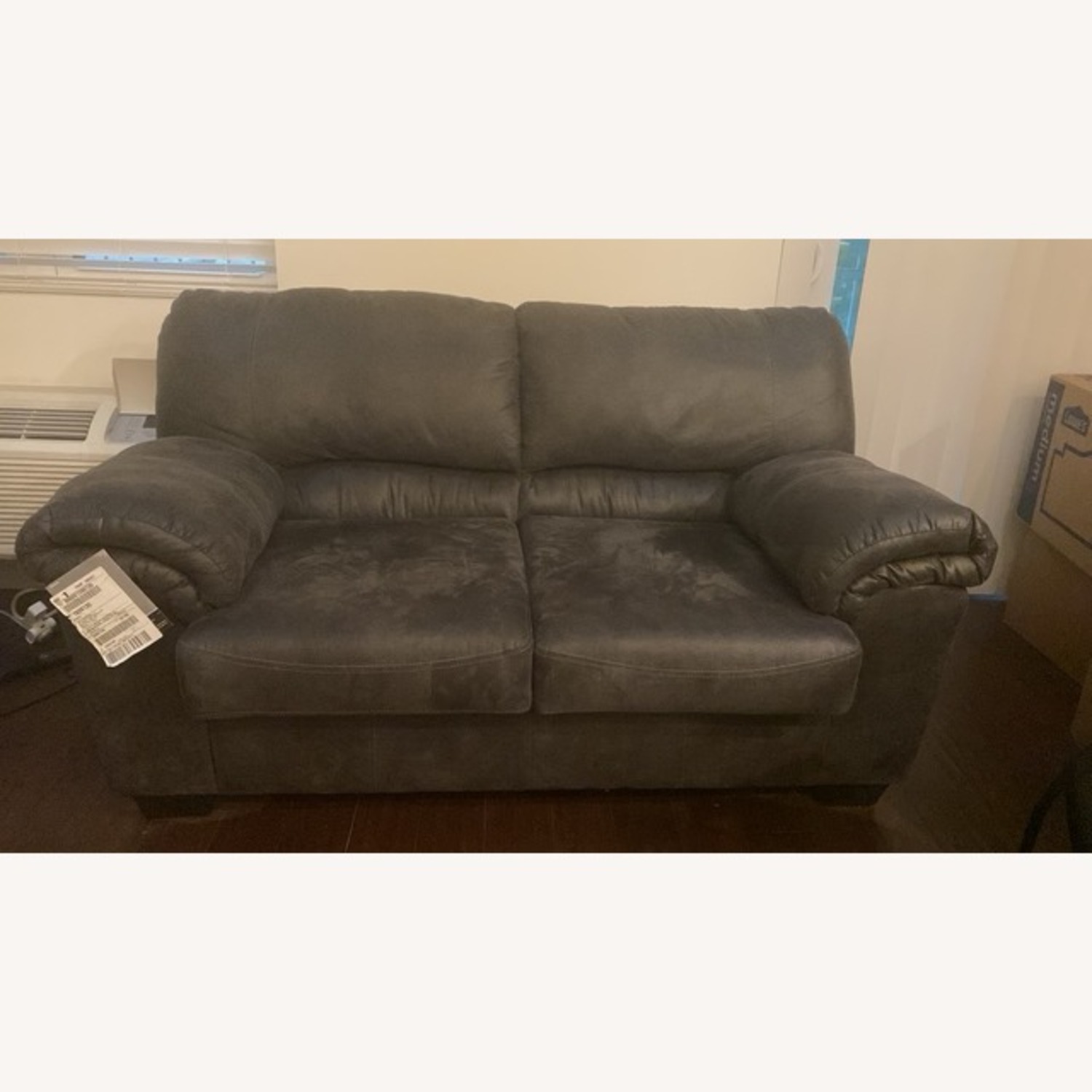 Ashley Bladen Loveseat - image-1