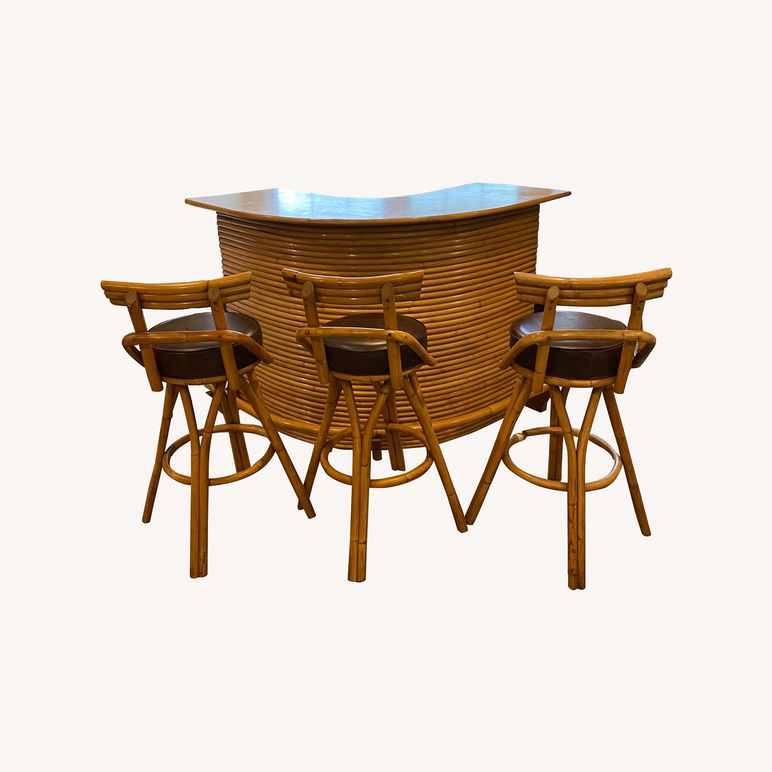 Mid century Rattan Bar and Stools - image-0