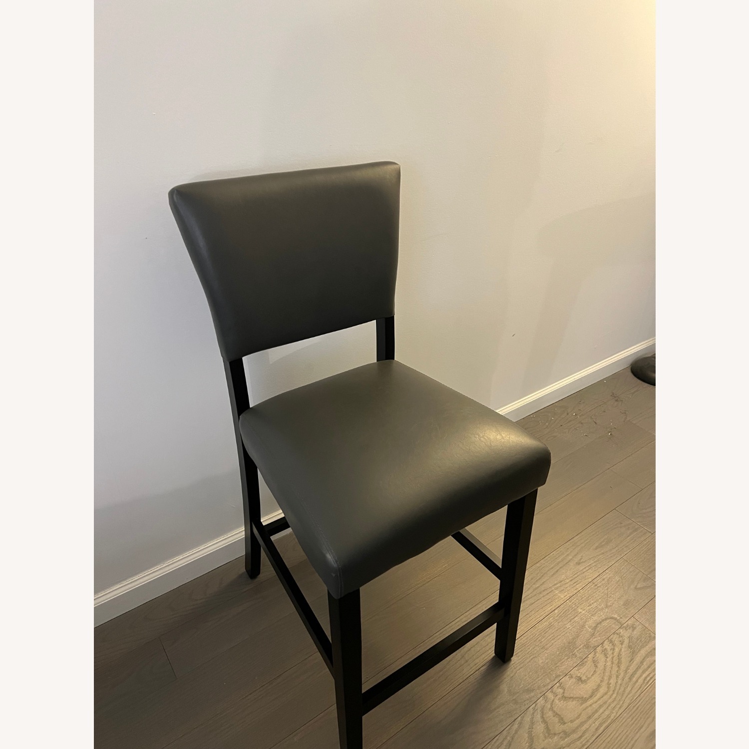 Elm Marble Table, 4 Faux Leather Stools - image-4