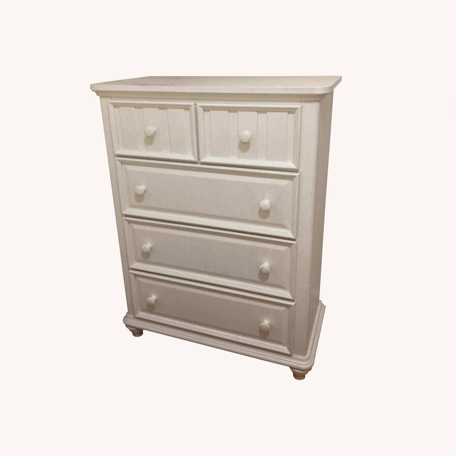 White Chest - image-0