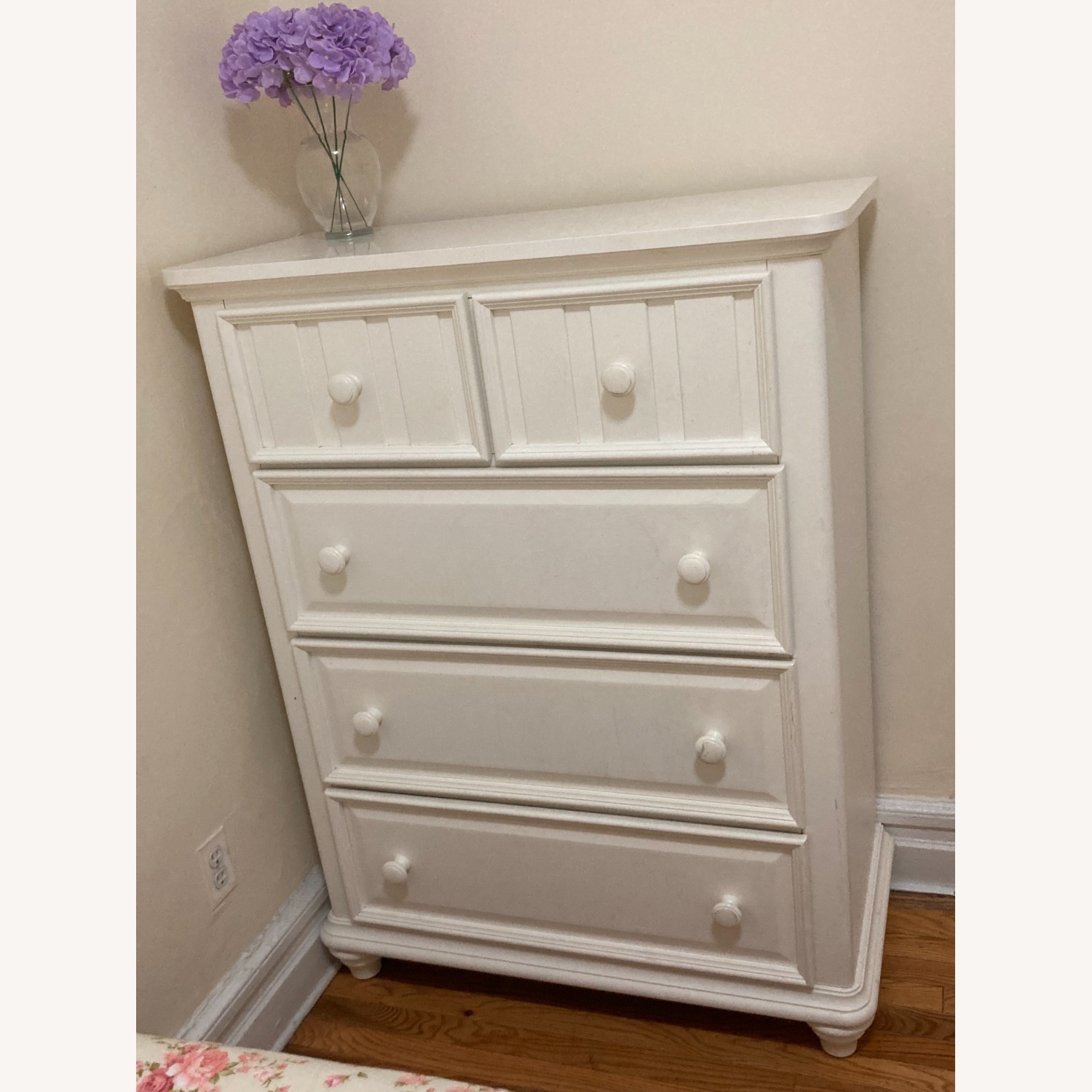 White Chest - image-1