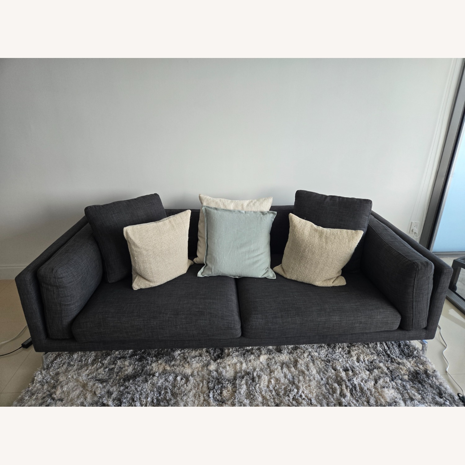 Kardiel Sofa  - image-2