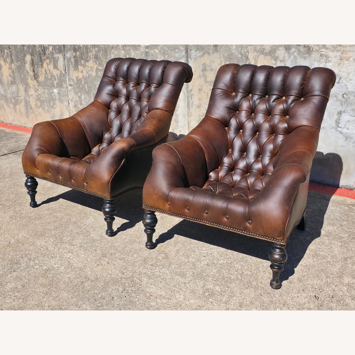 Vintage leather Tufted Chairs Set - image-4