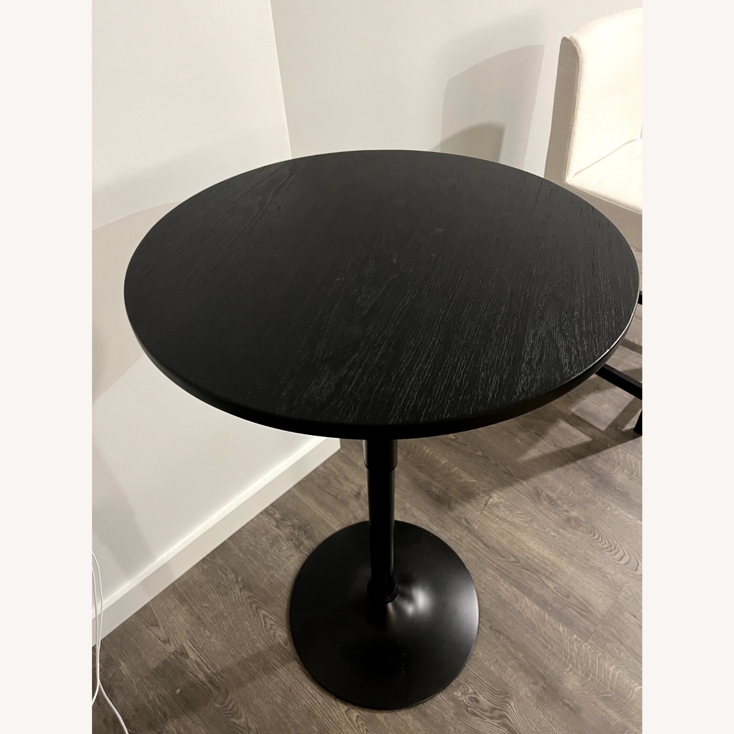 Rotating Bar Table - image-2