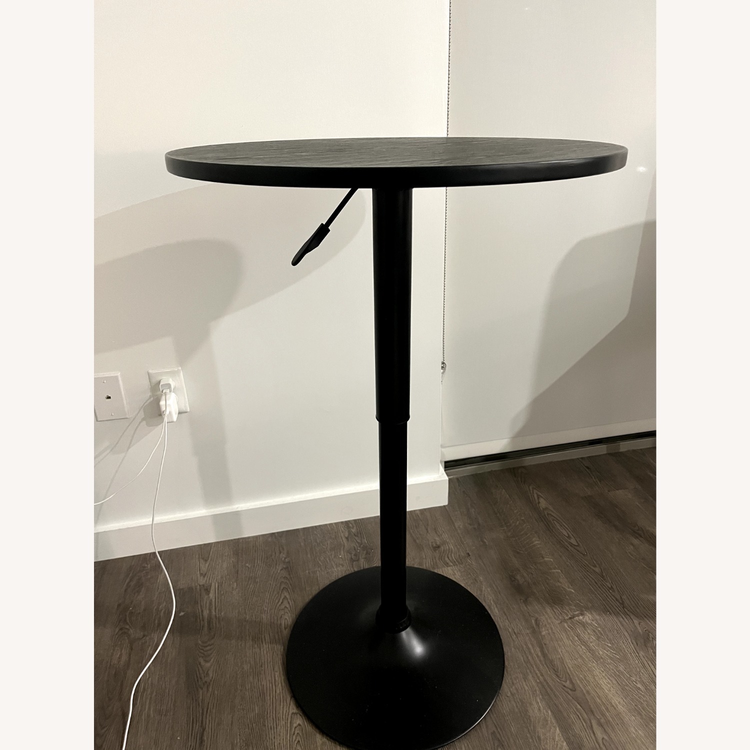 Rotating Bar Table - image-1