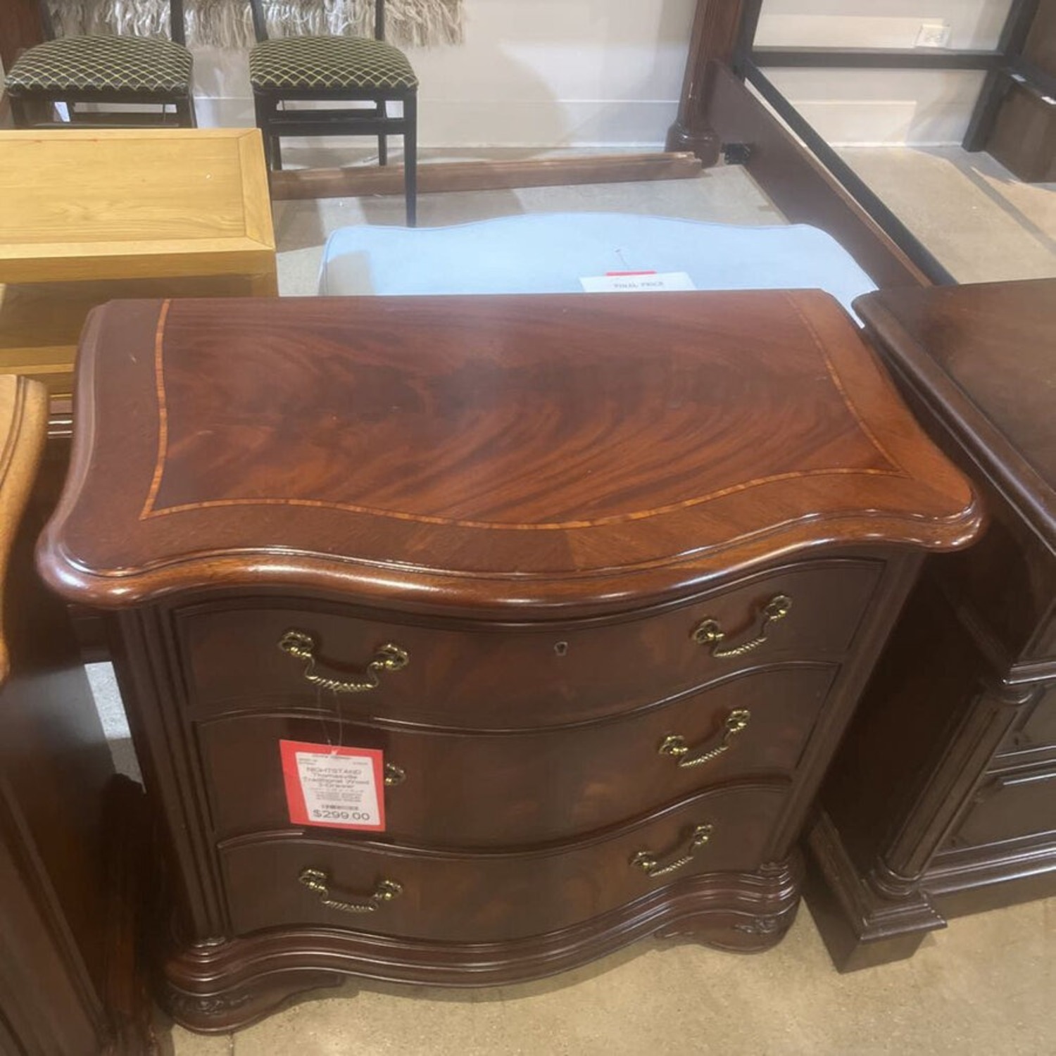 Thomasville Traditional Wood 3-Drawer Nightstand - image-5