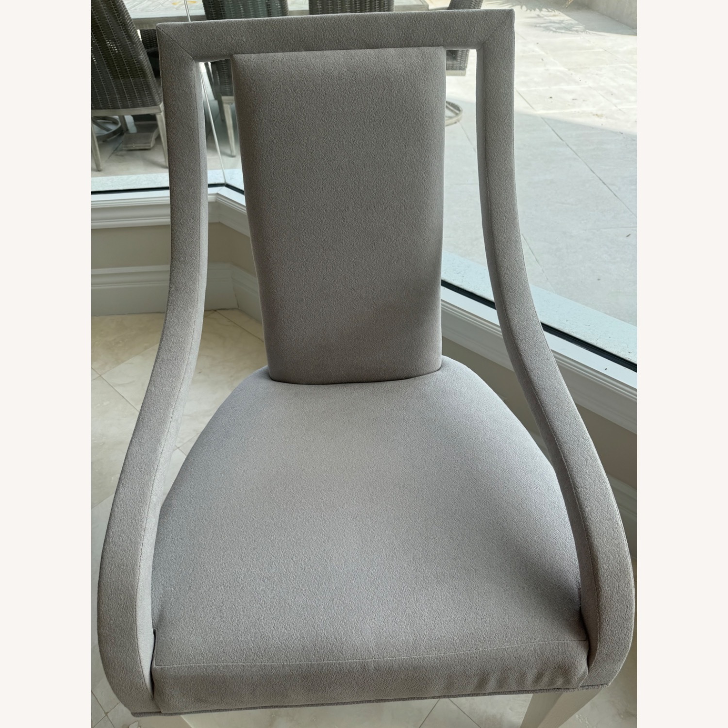 Bernhardt Round Glass Table With Metal Base - image-7