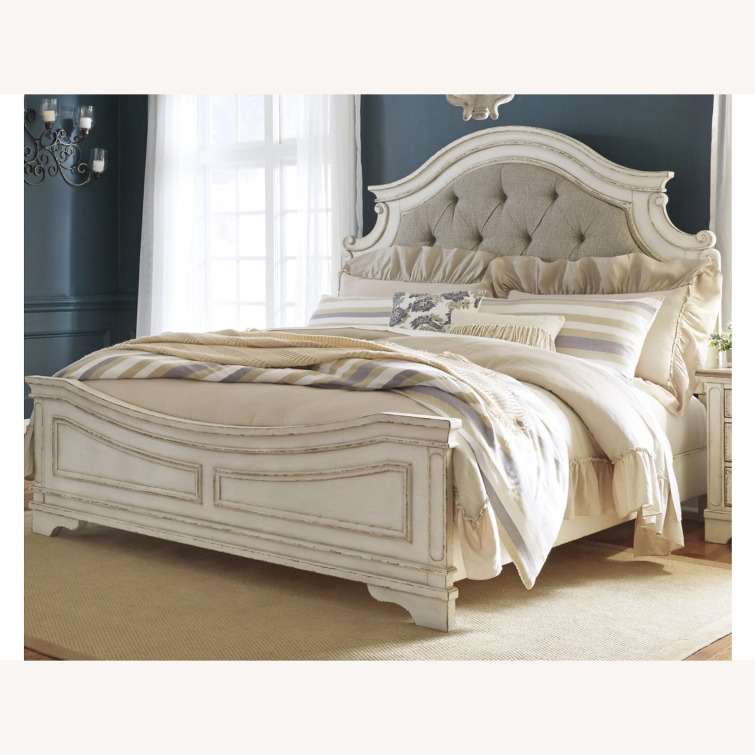 Realyn Upholstered Queen Bed - image-1