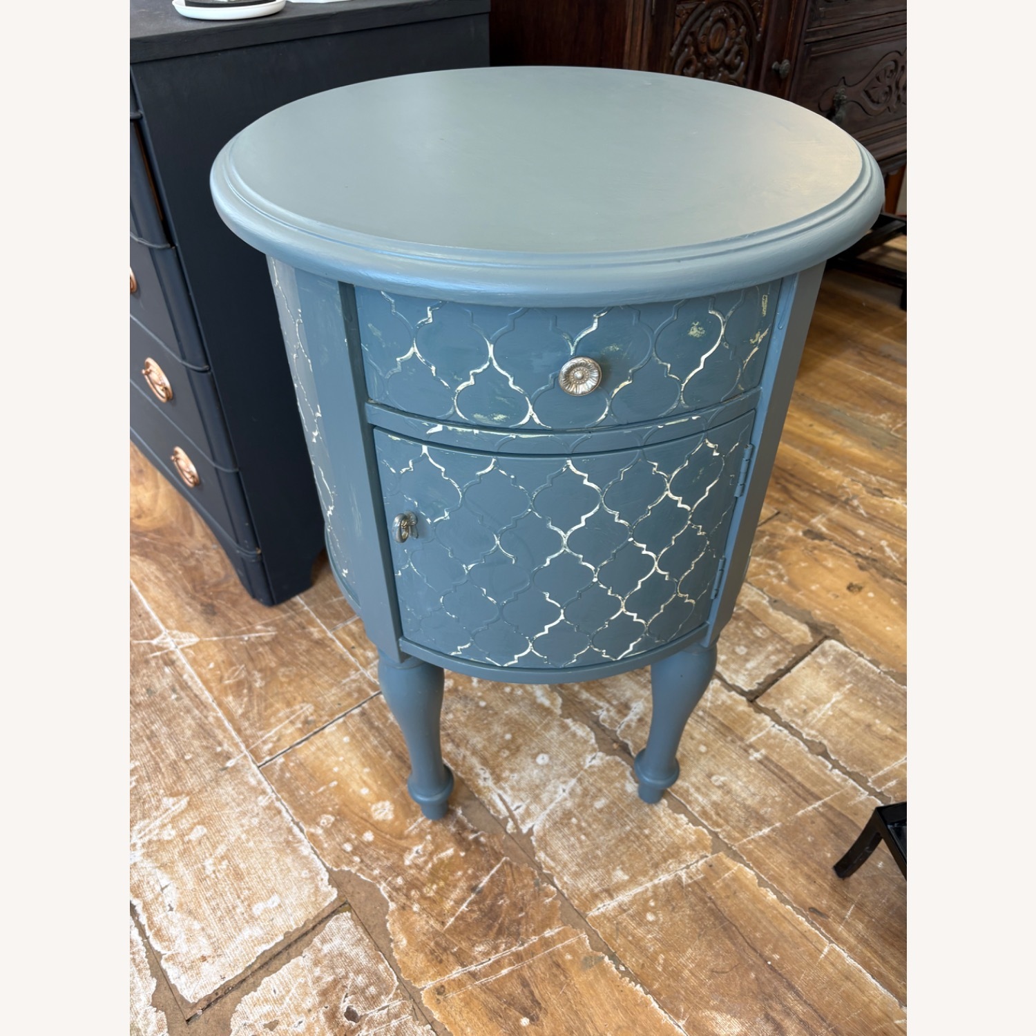 Round Stormy Sea - image-1