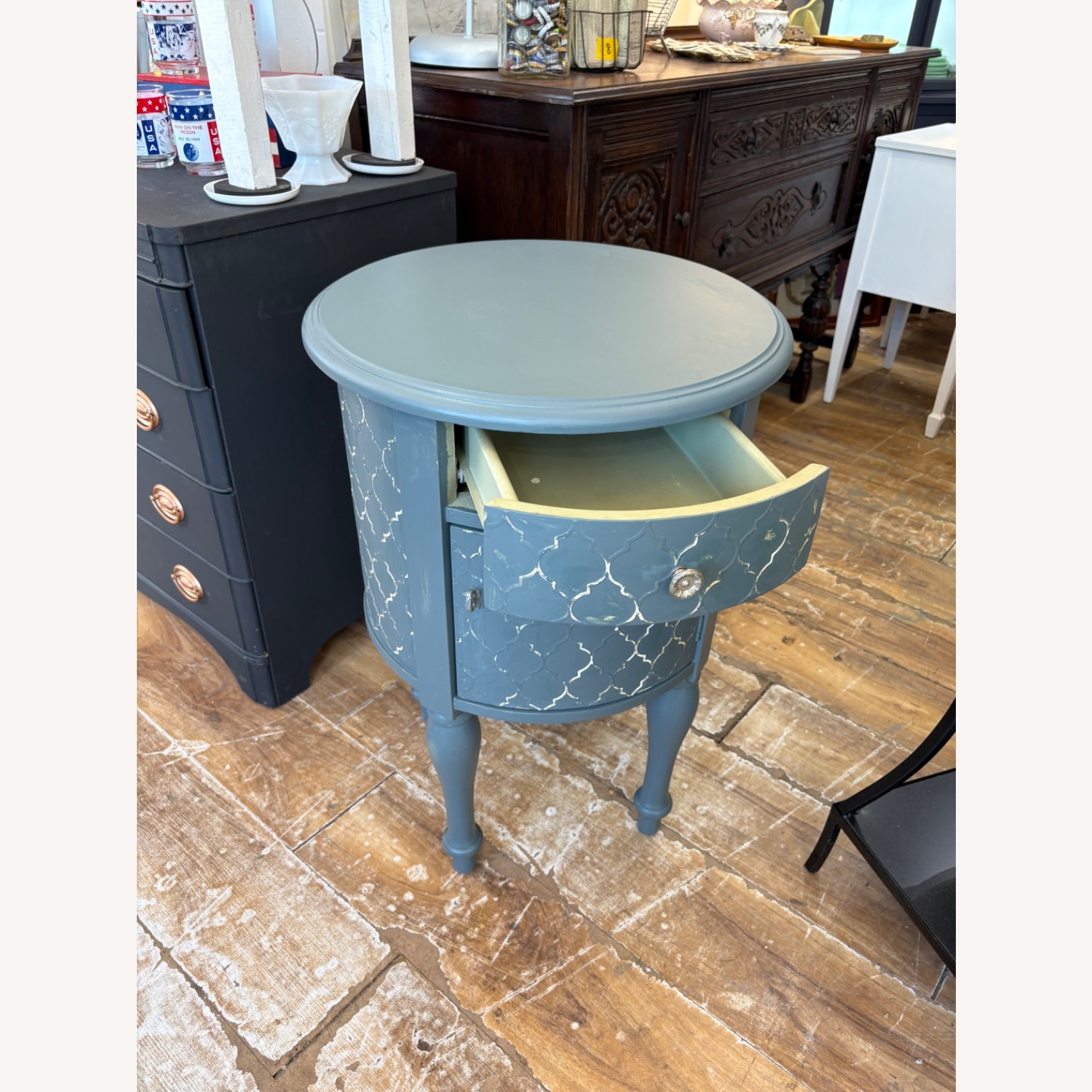 Round Stormy Sea - image-3