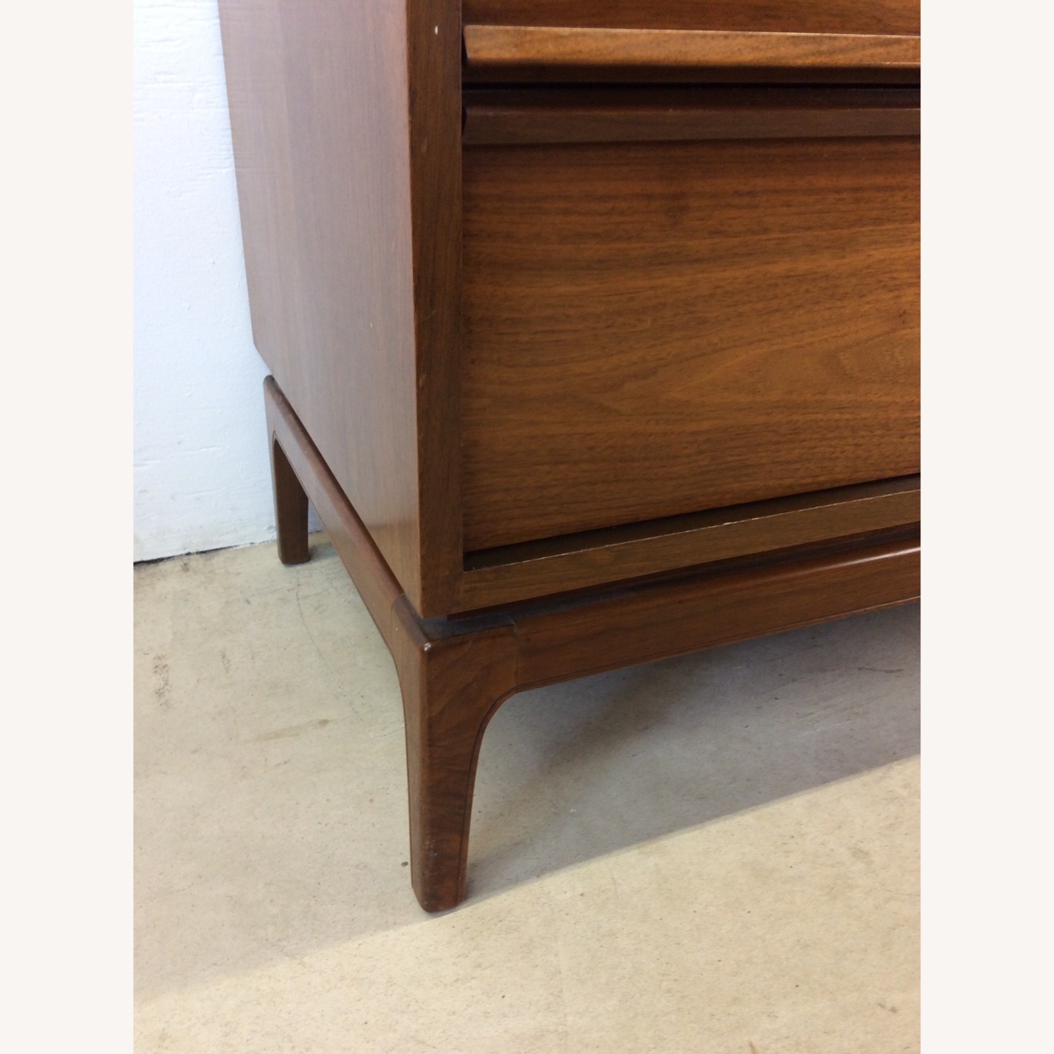 Mid Century Modern Lowboy Dresser with 9 Drawers - image-22