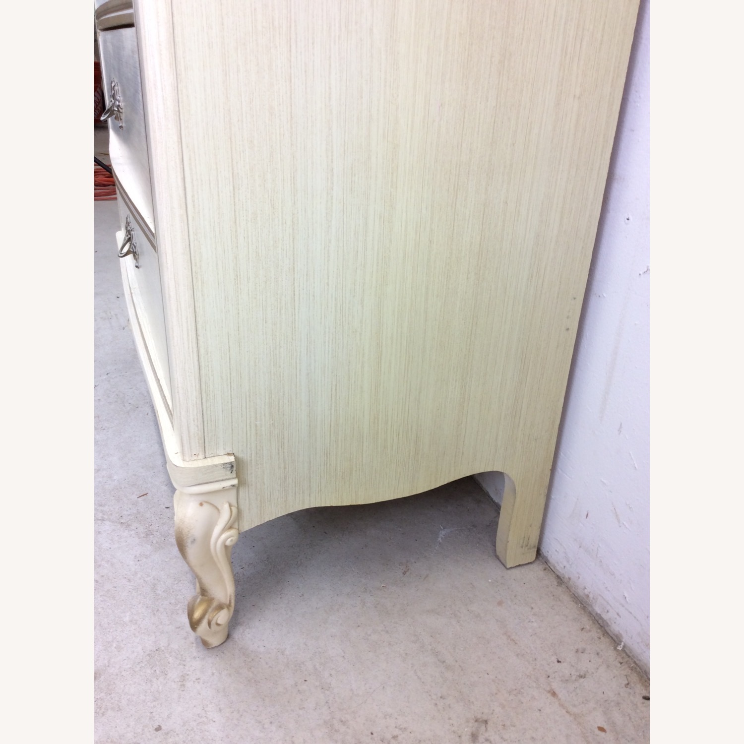French Provincial Style Highboy with 5 Drawers - image-16