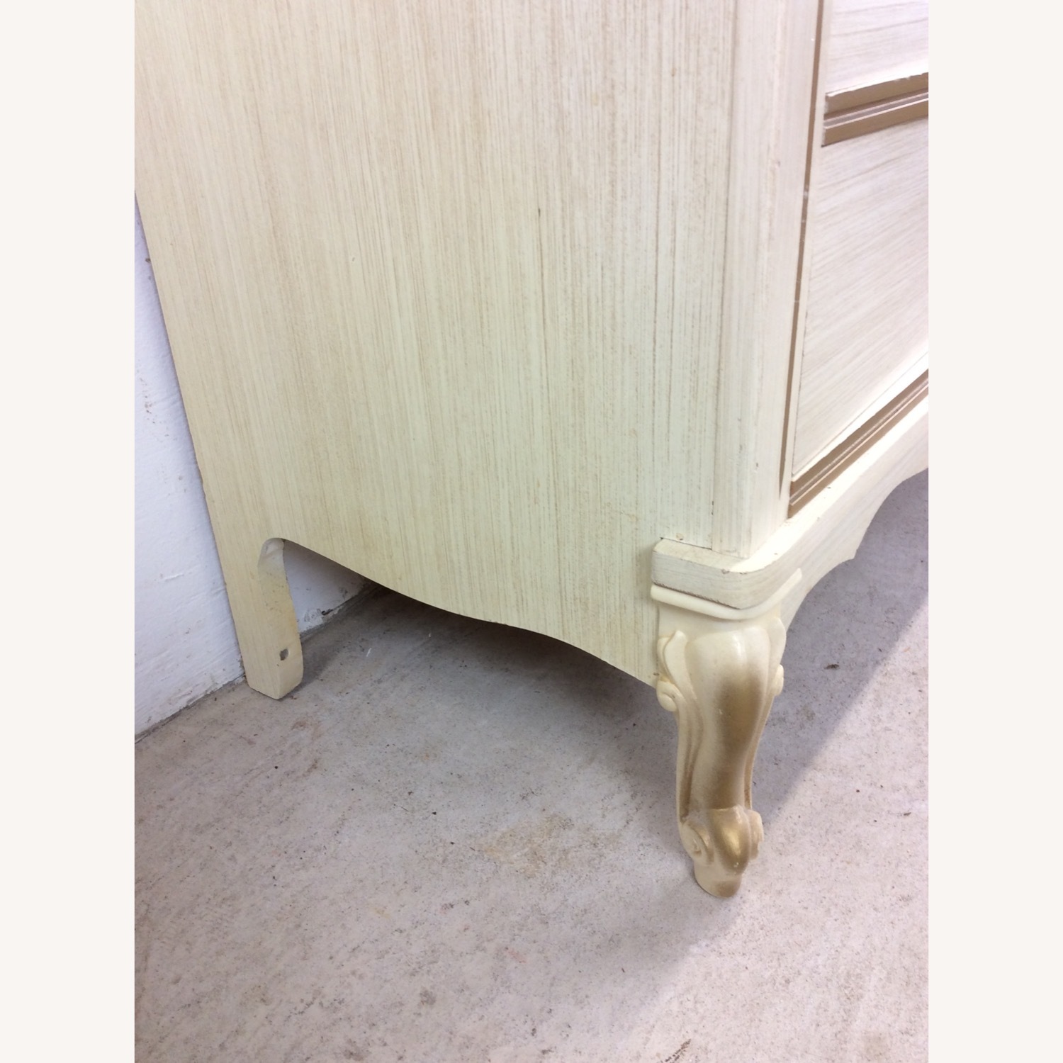 French Provincial Style Highboy with 5 Drawers - image-13