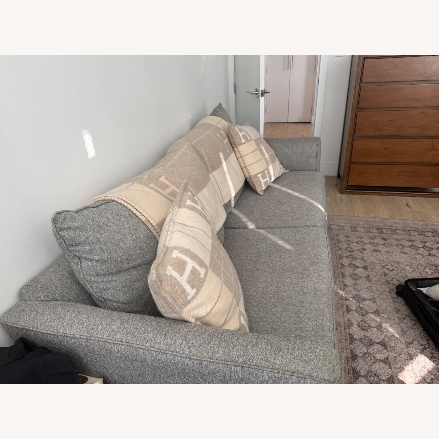 Huxley Queen Sleeper Sofa - image-2