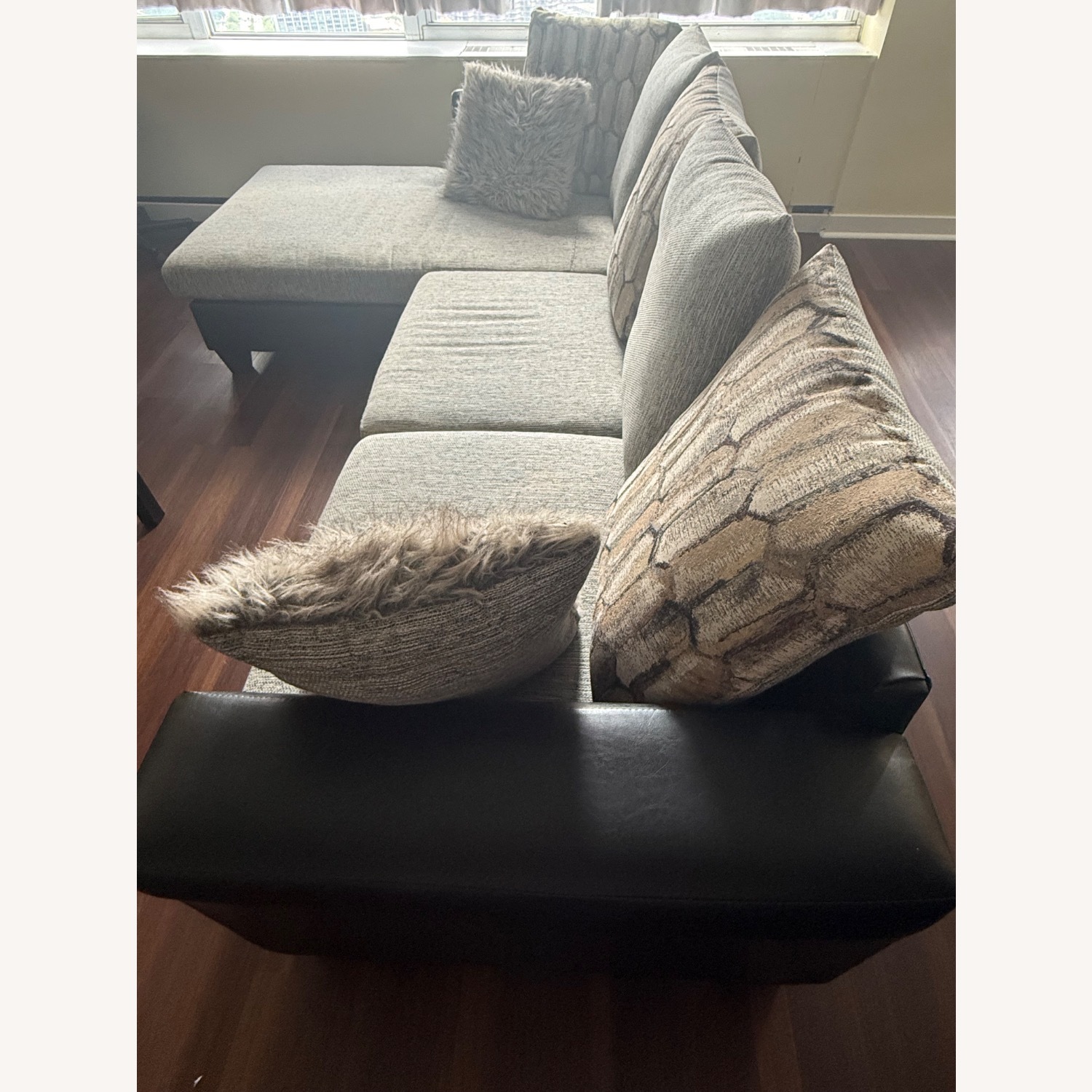 Skylar Modern L-Shaped Sectional - image-2