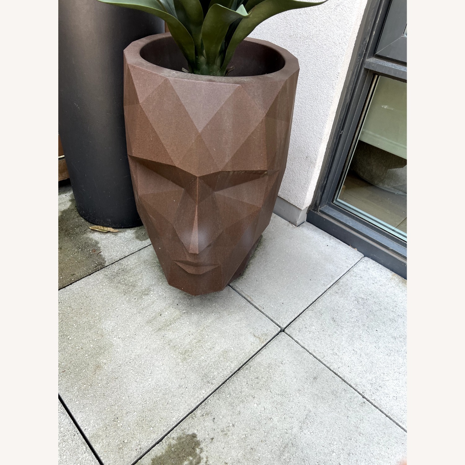 Vondom Resin Adan Planter - image-4