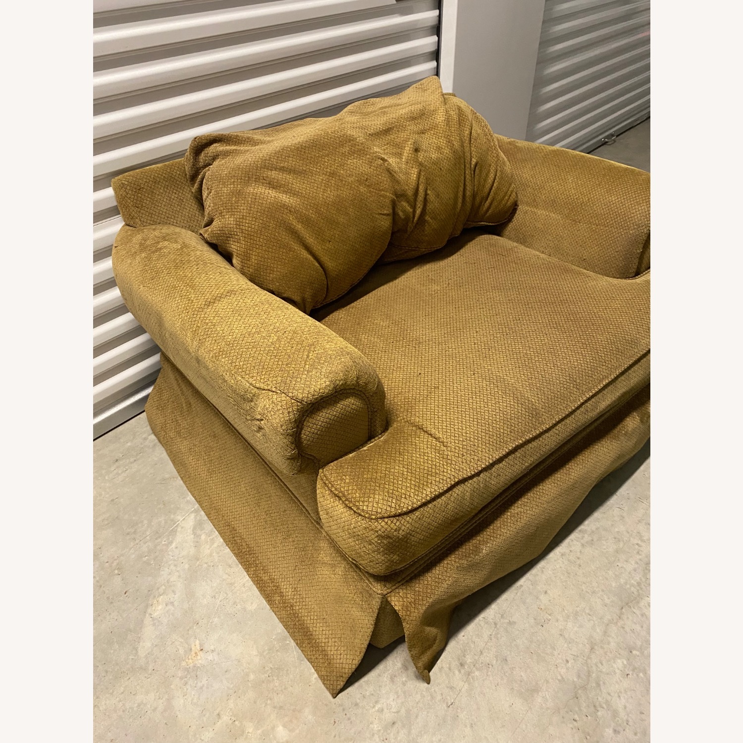 Large Chair  - image-2