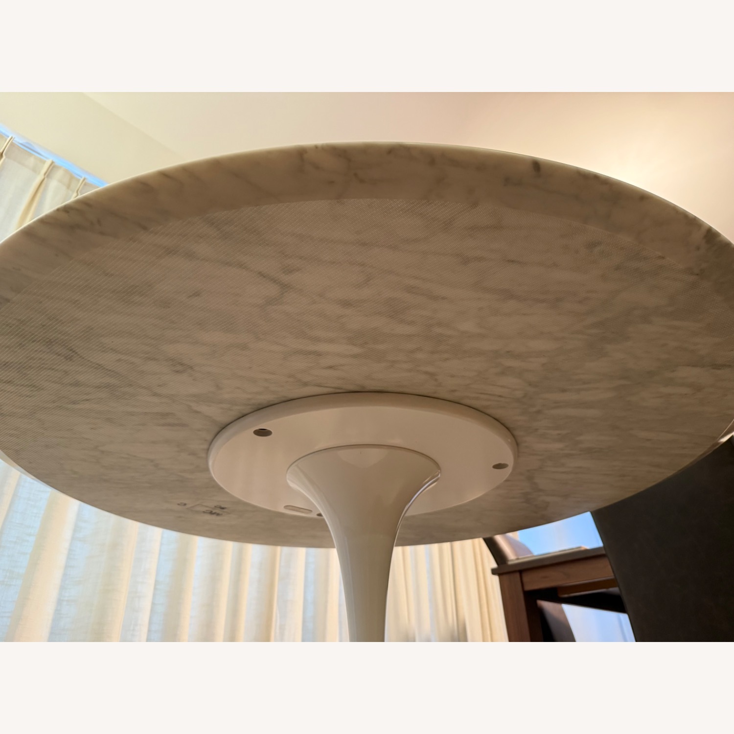 Knoll Saarinen Dining Table 47” - image-2