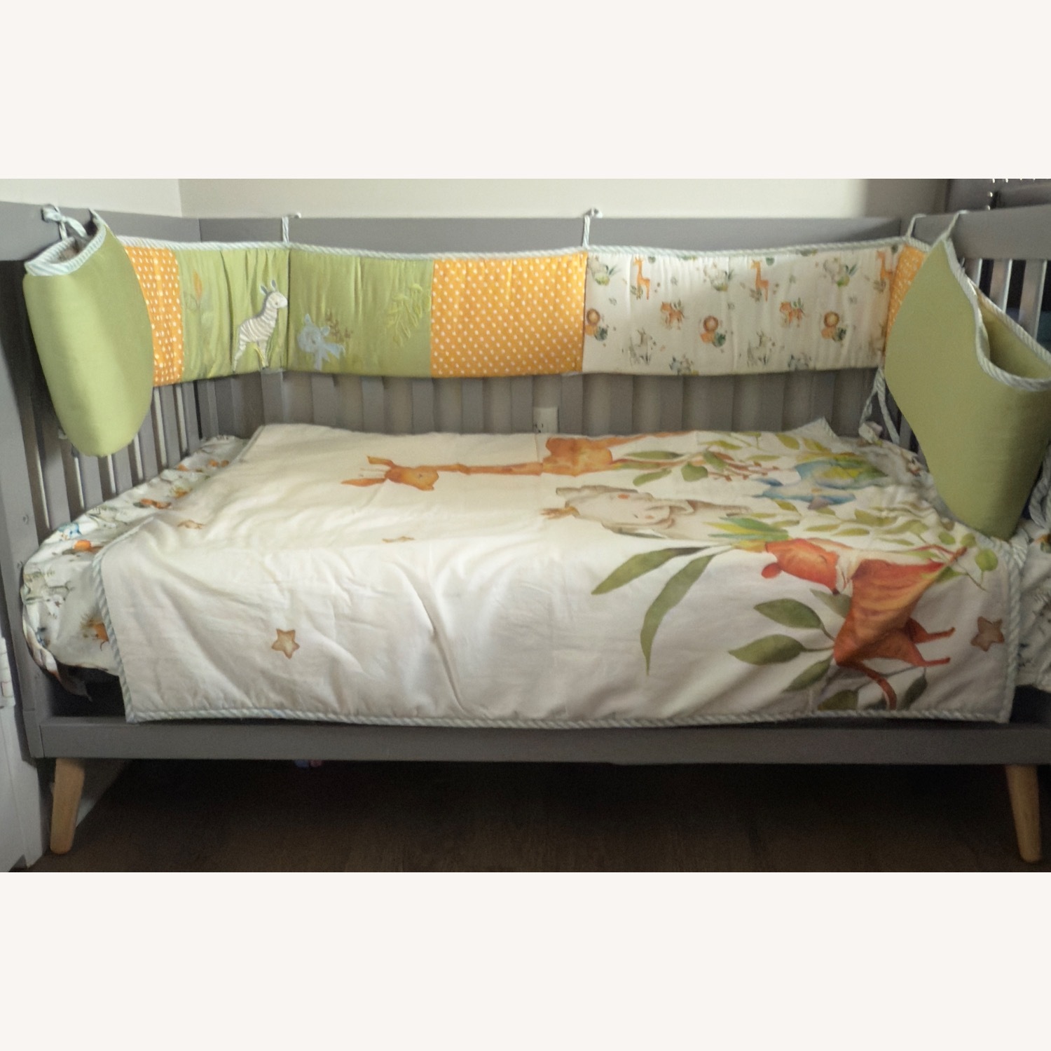 Delta Children Essex 4-in-1 Convertible Baby Crib - image-2