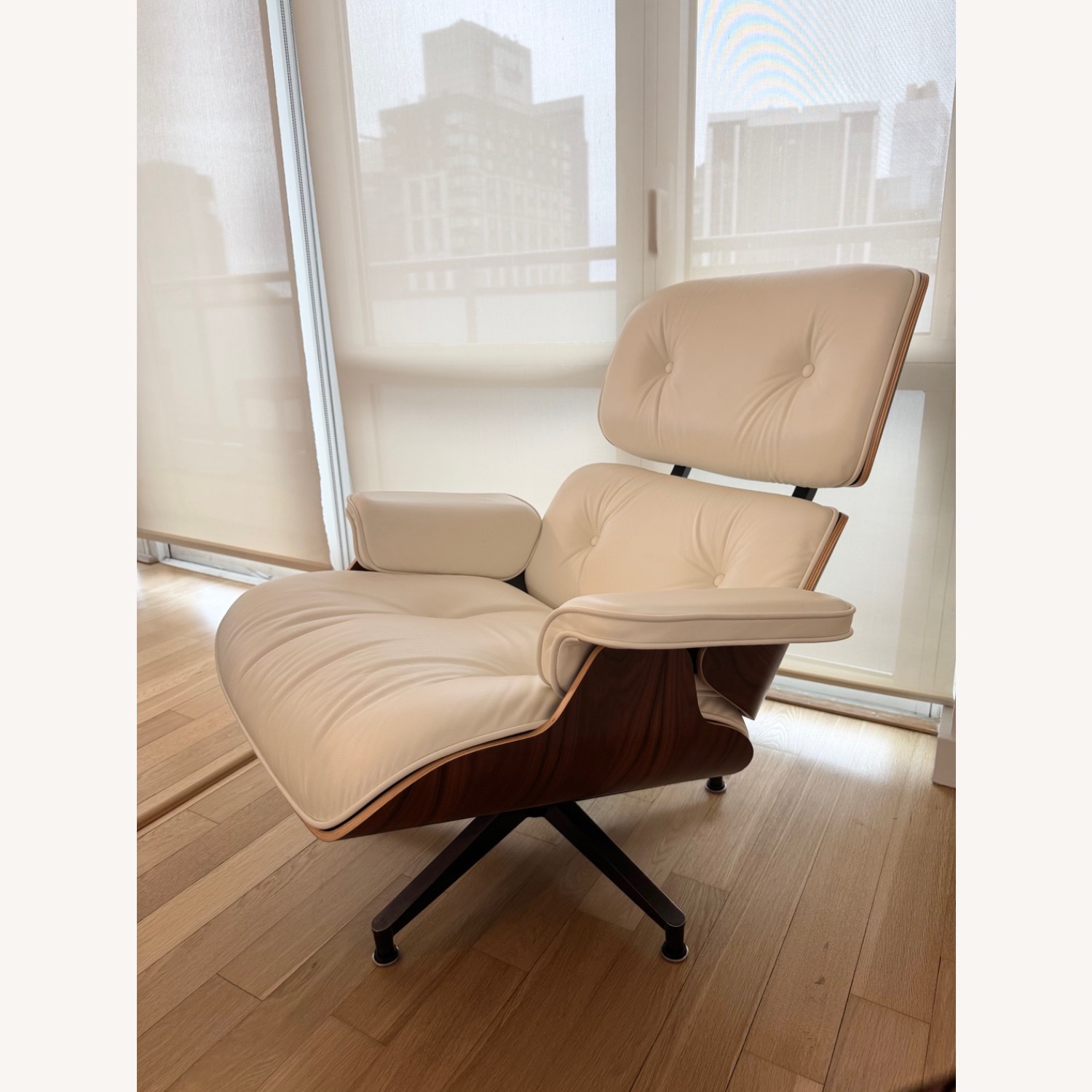 Eames Lounge Chair and Ottoman - image-6