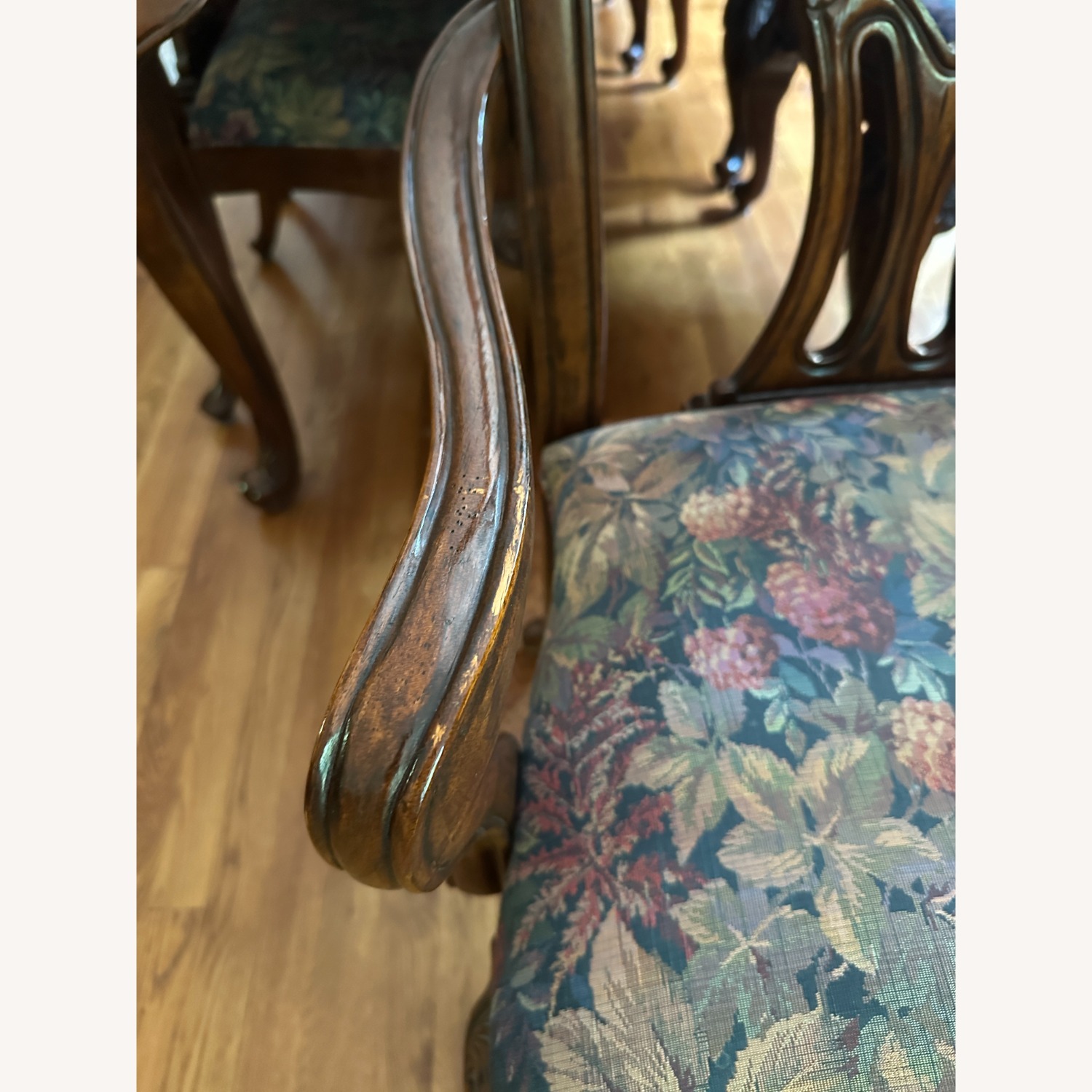 Bernhardt Avignon Dining Table and Chairs - image-7