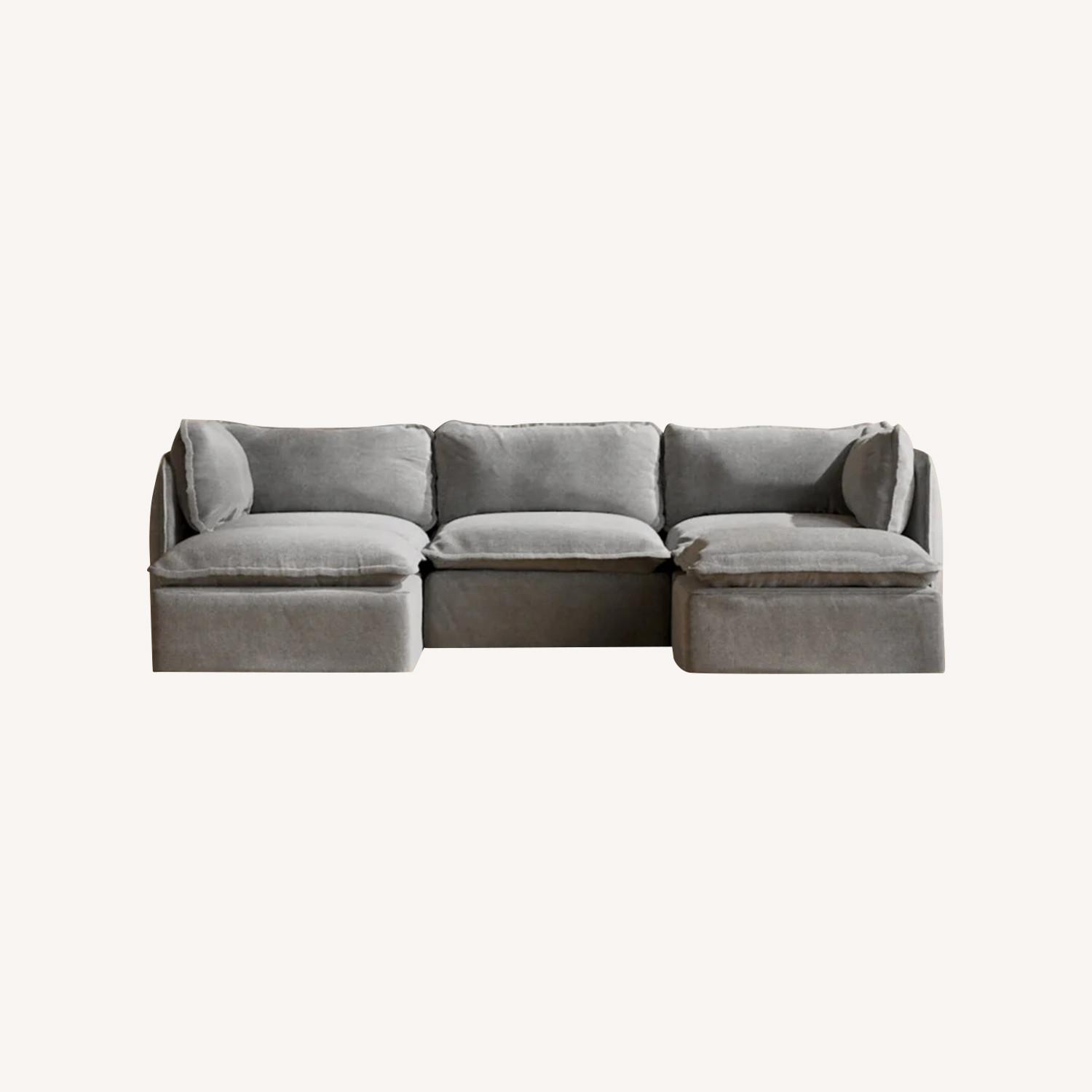 Anabei Sectional 3 Seats + 2 Ottomans - image-0