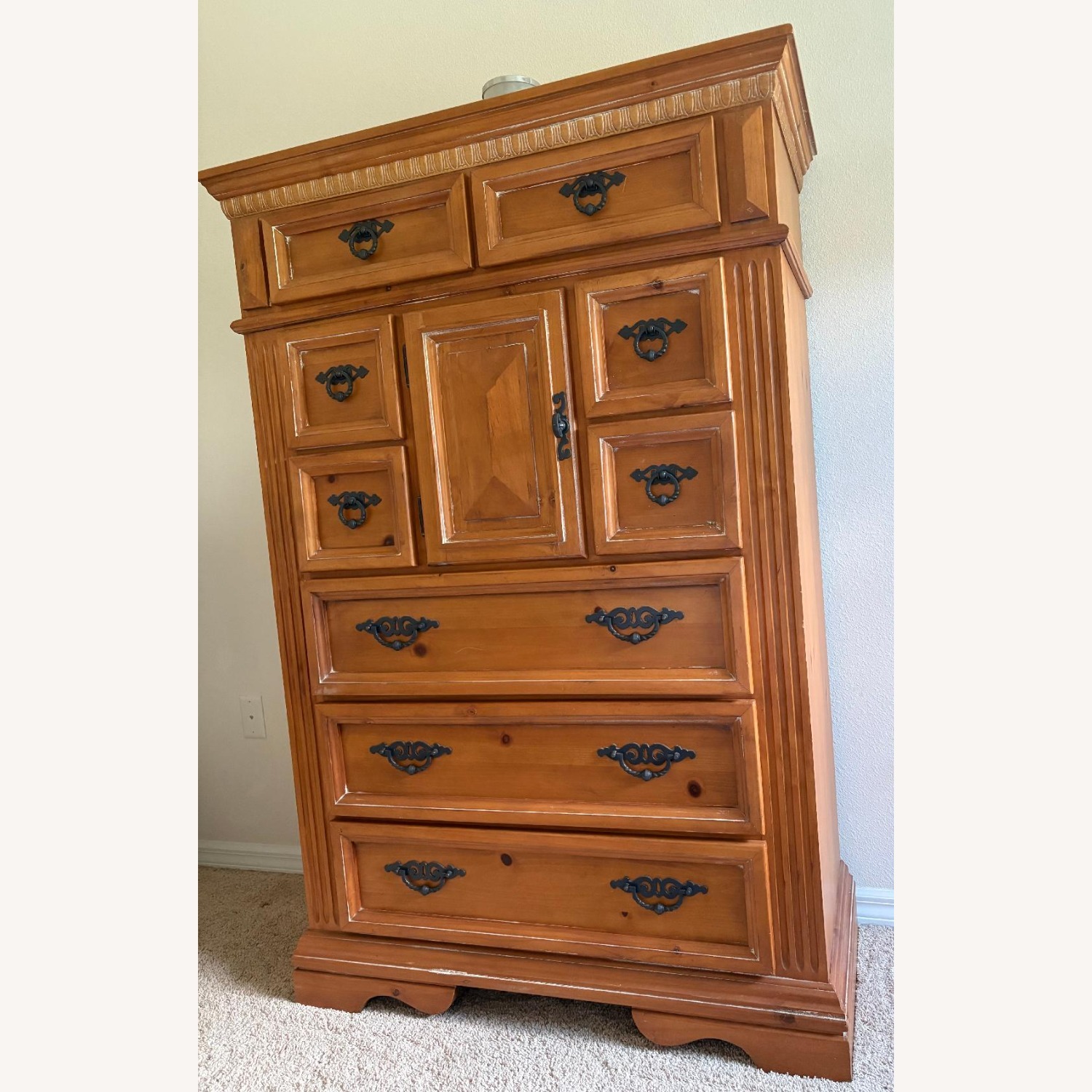 Solid Oak Wood Dresser, 9 Draweres, 1 Door  - image-6