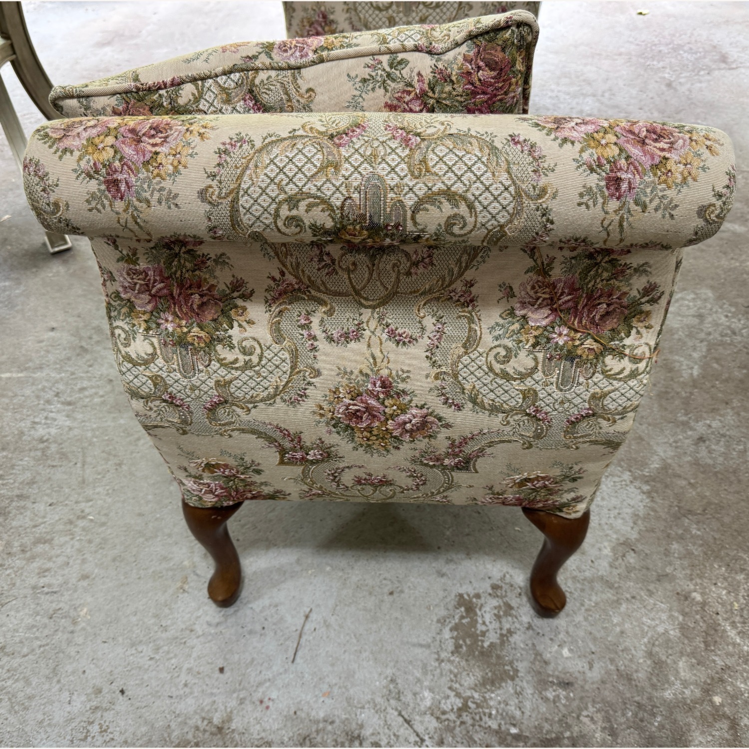 Antique Chippendale Style Upholstered Window Bench - image-7