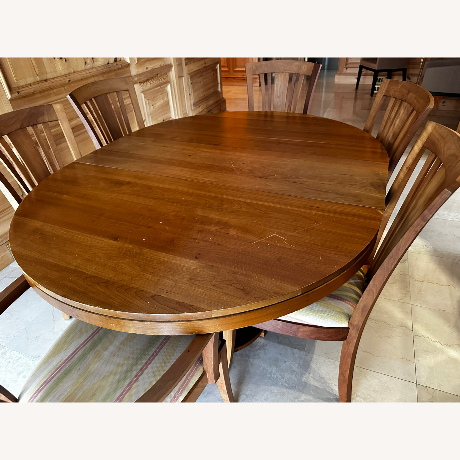 Extendable Round / Oval Dining Table and 8 Chairs - image-1