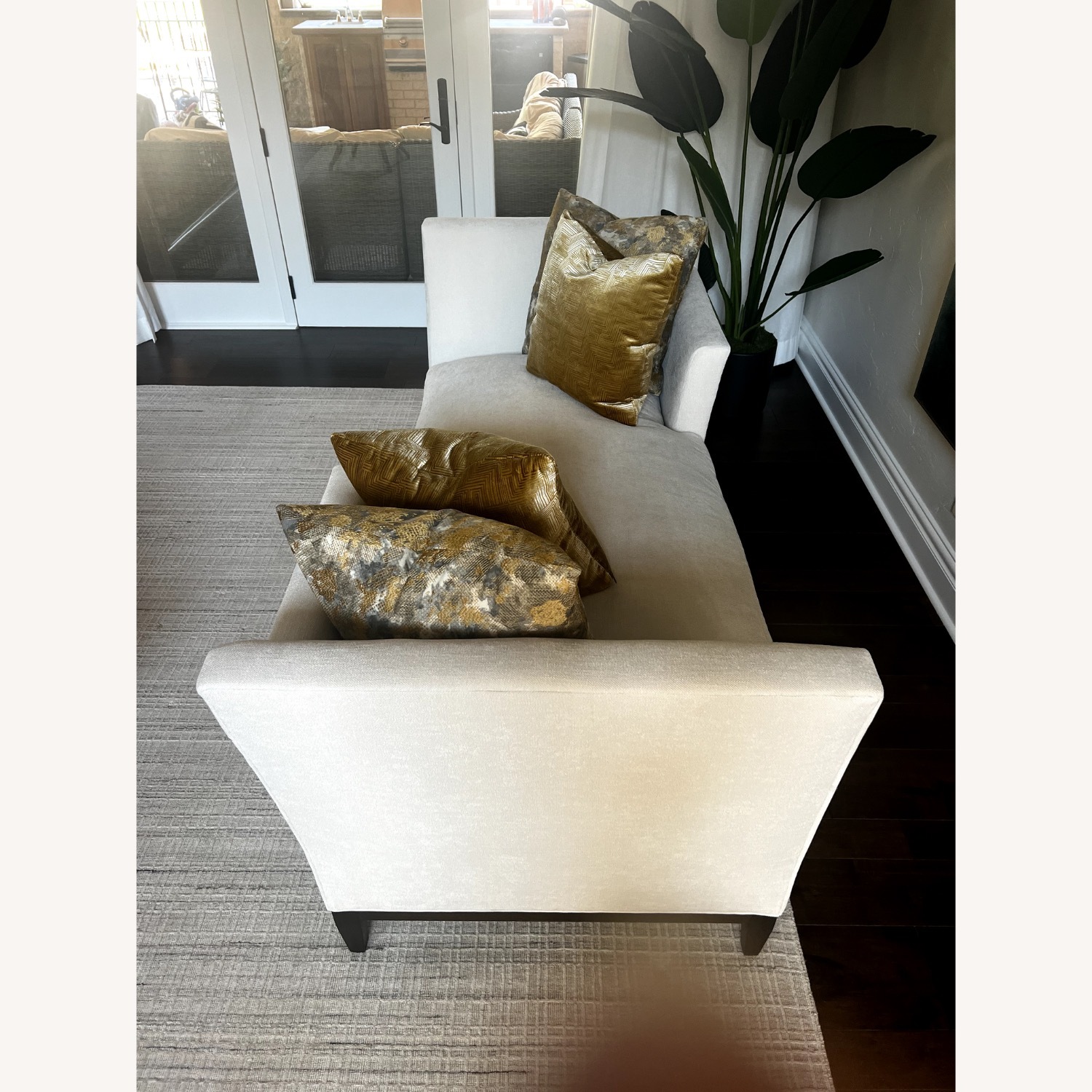 Taylor King Leah Settee - image-4