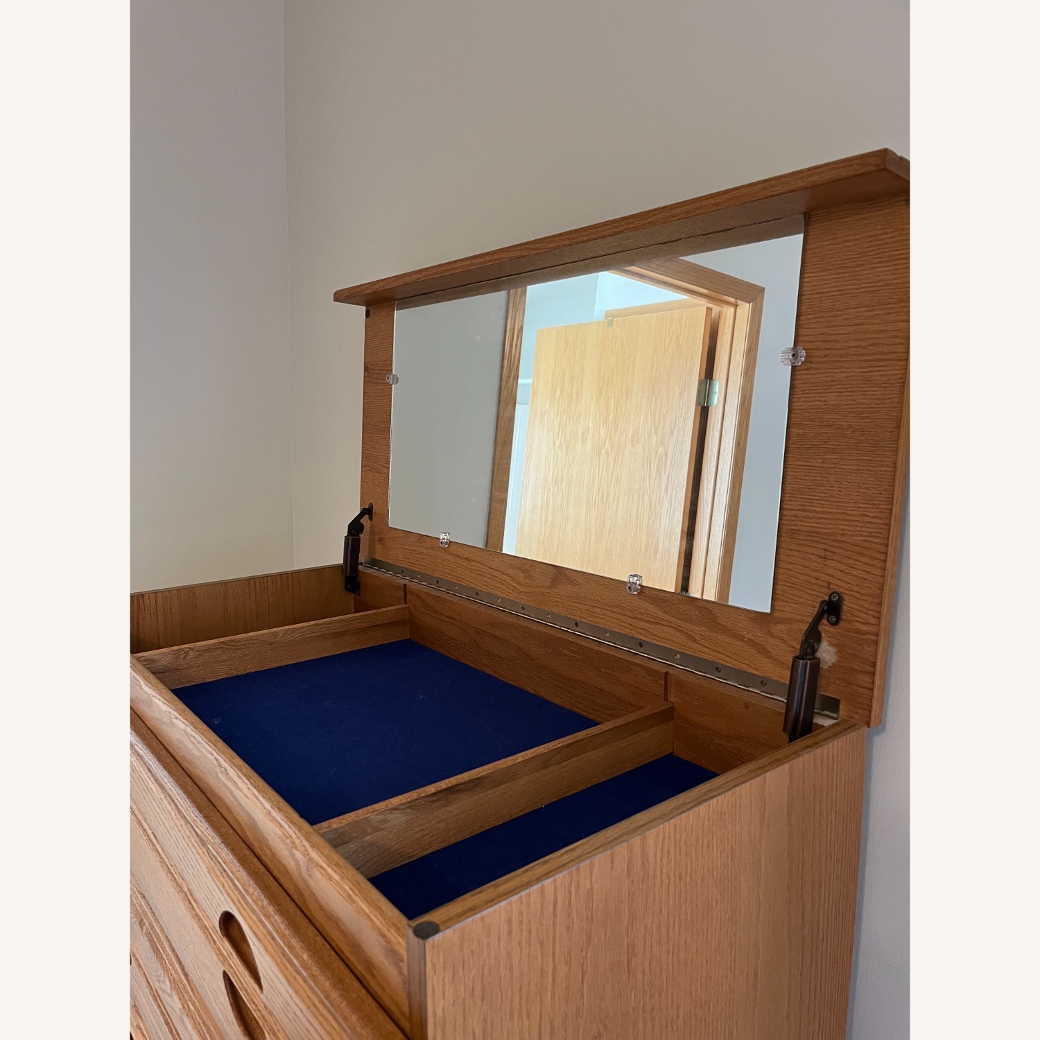  Palliser Mid-Century Modern Oak Dresser - image-3