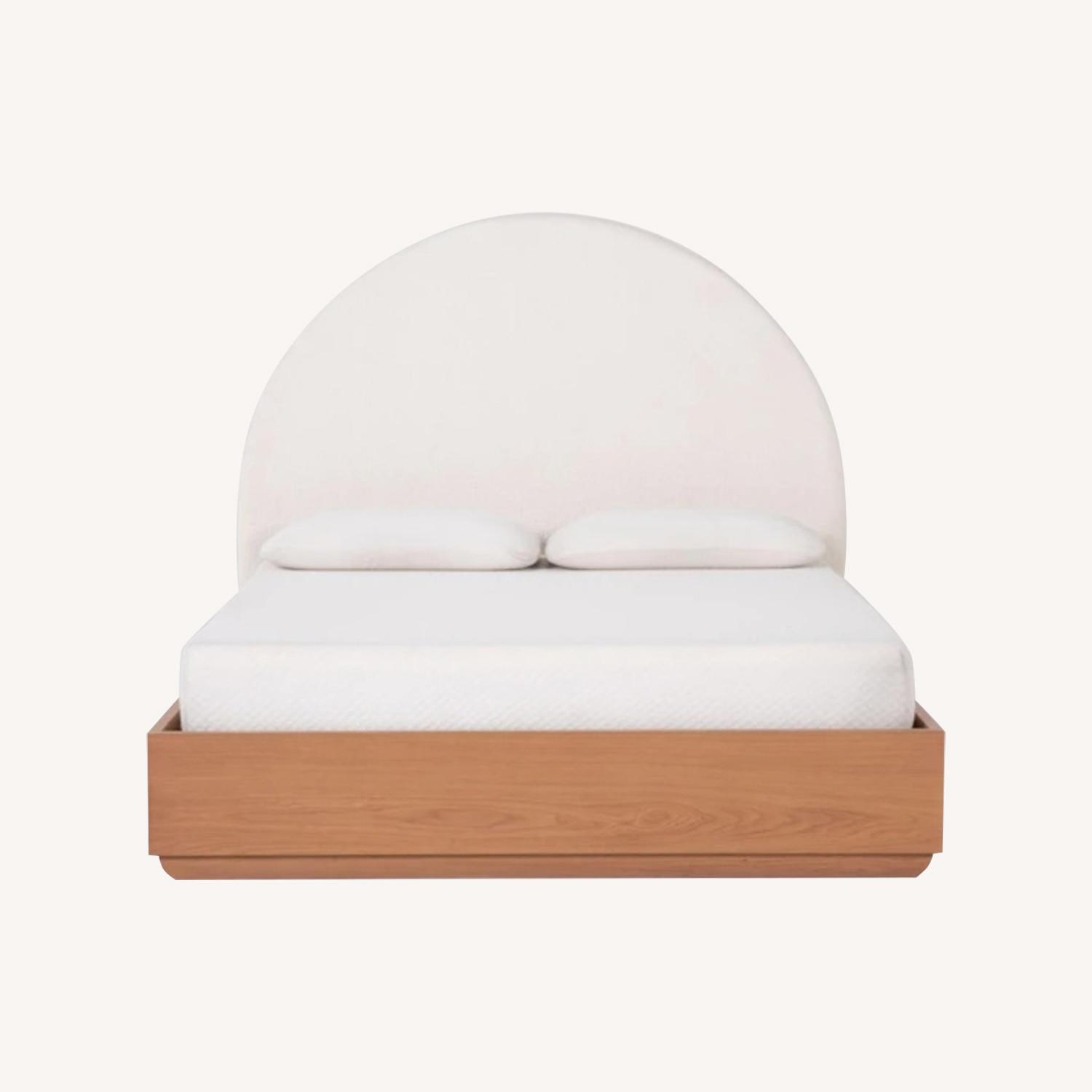 Headboard Bed - image-0