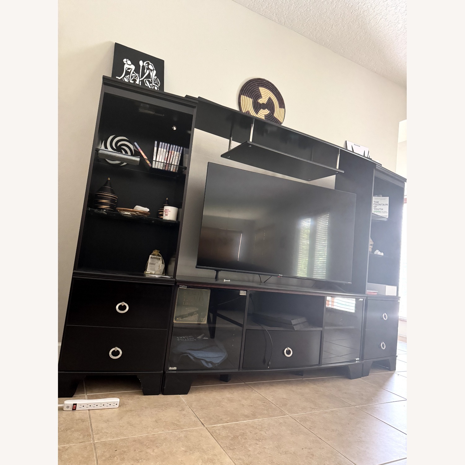 Pinella - Merlot Media Storage - image-3