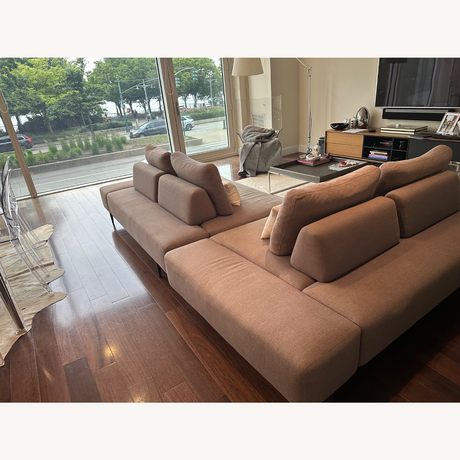 Article Divan Gray Sectional - image-8