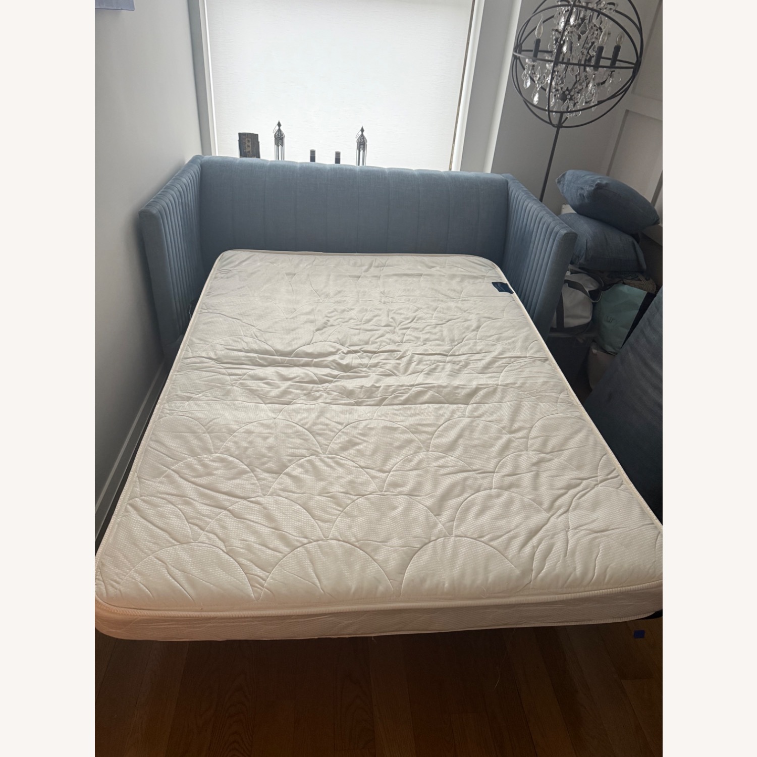 Classic Sofa Custom Made Sleeper Sofa - image-4