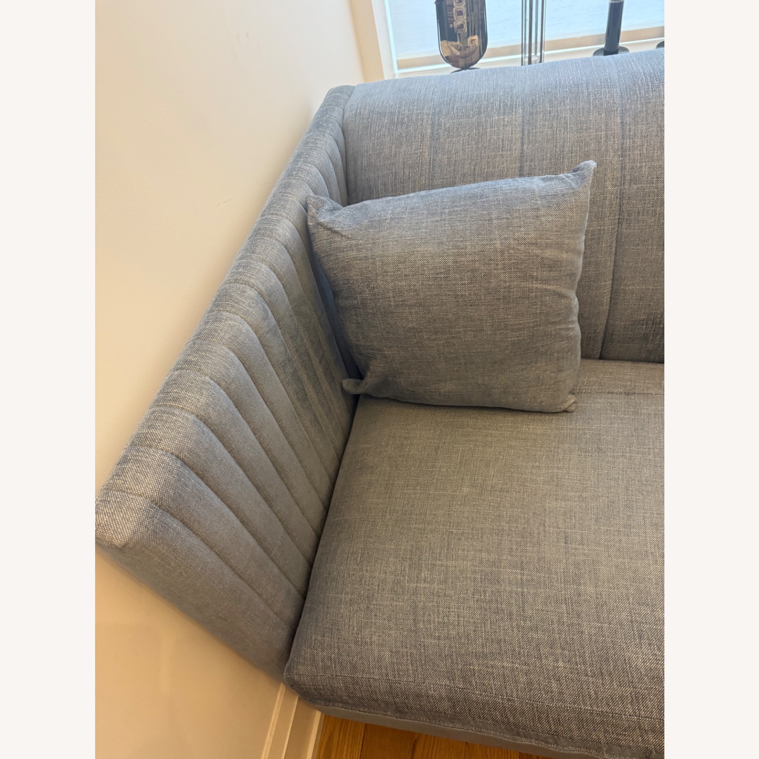 Classic Sofa Custom Made Sleeper Sofa - image-3