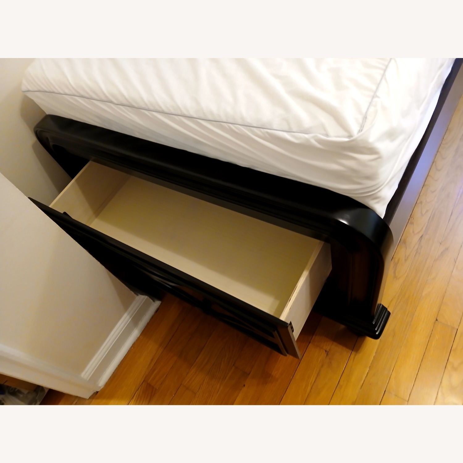 Mystic Black Twin Bed - image-5