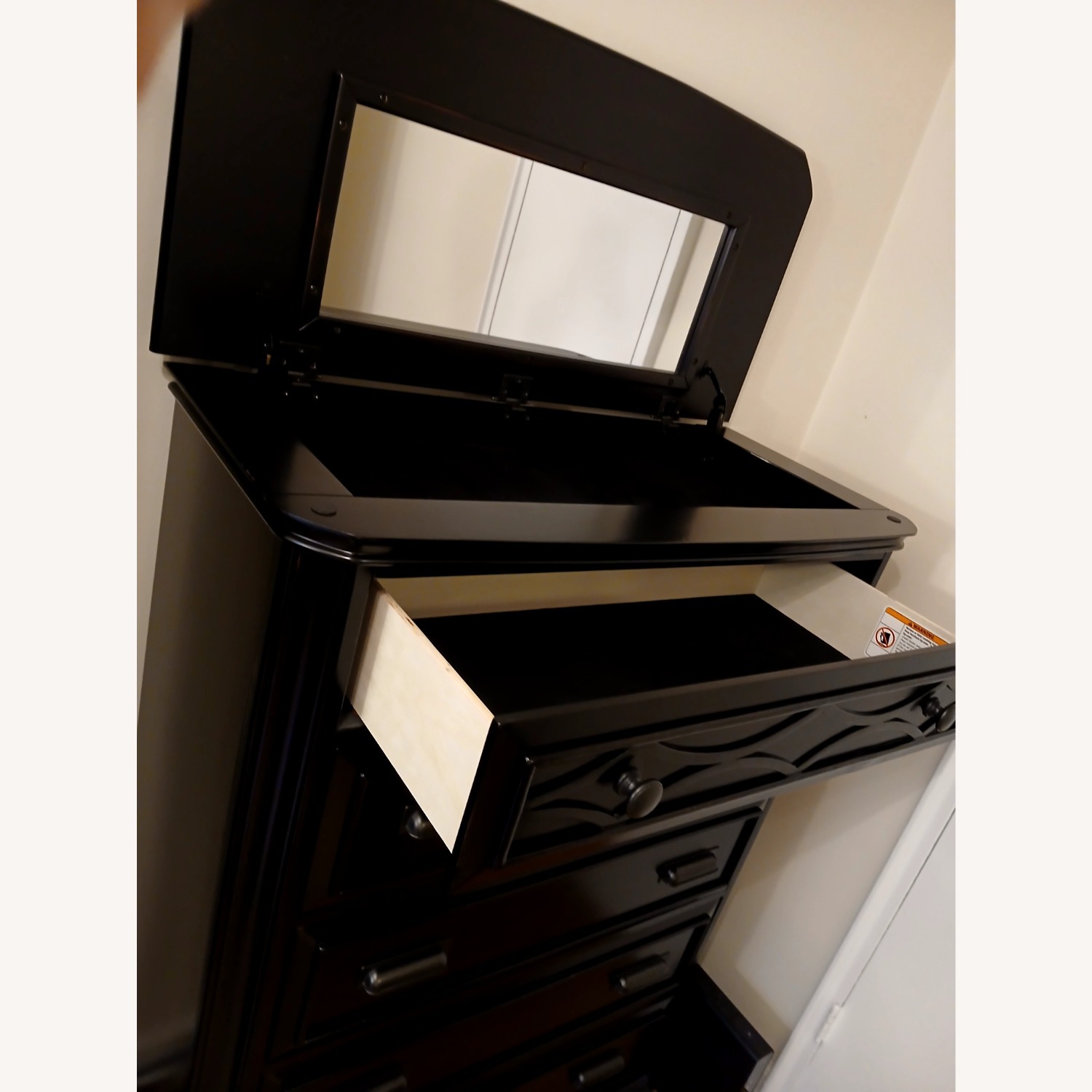 Mystic Black Chest - image-4